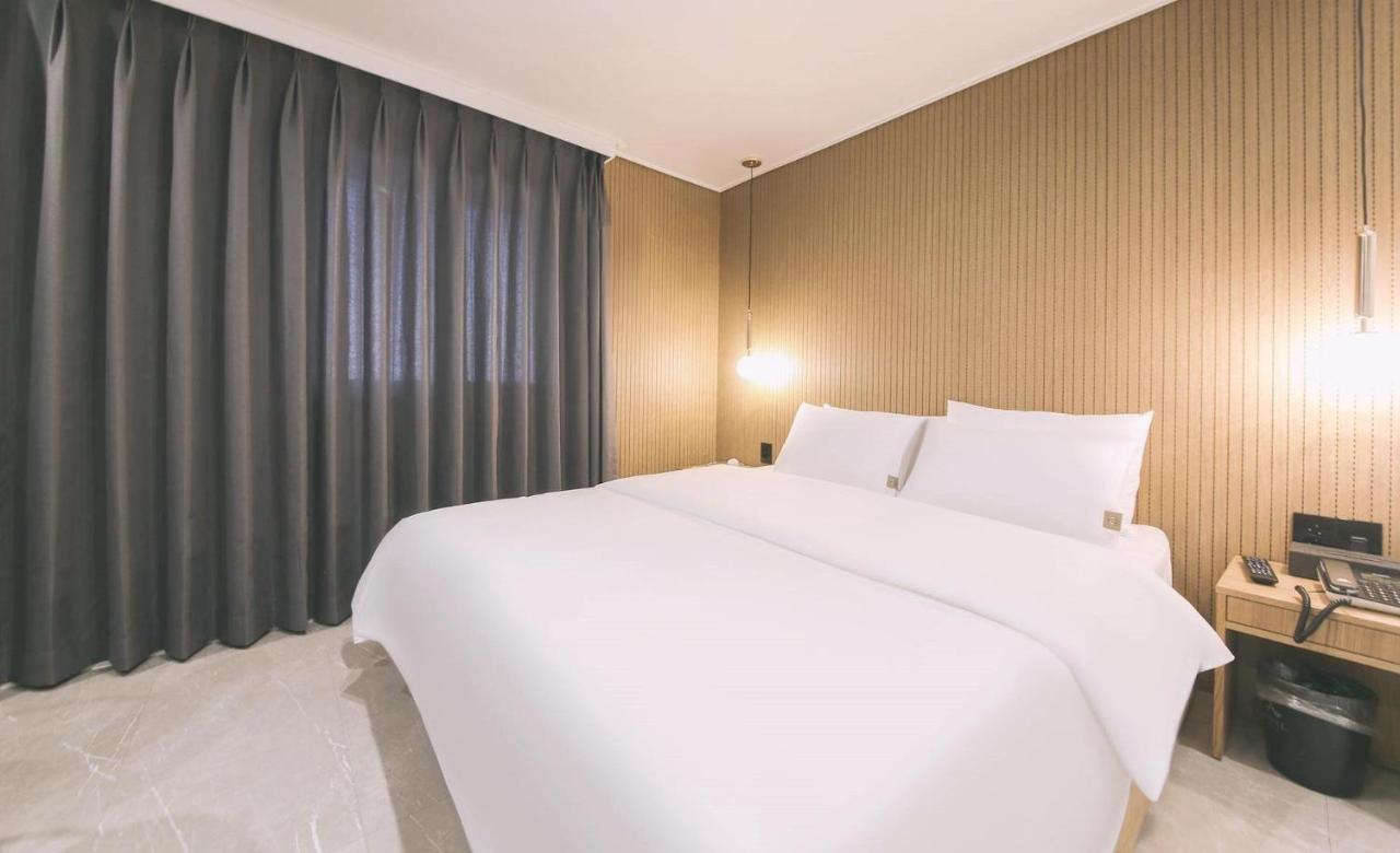 Ariel Hotel Μπουσάν Εξωτερικό φωτογραφία