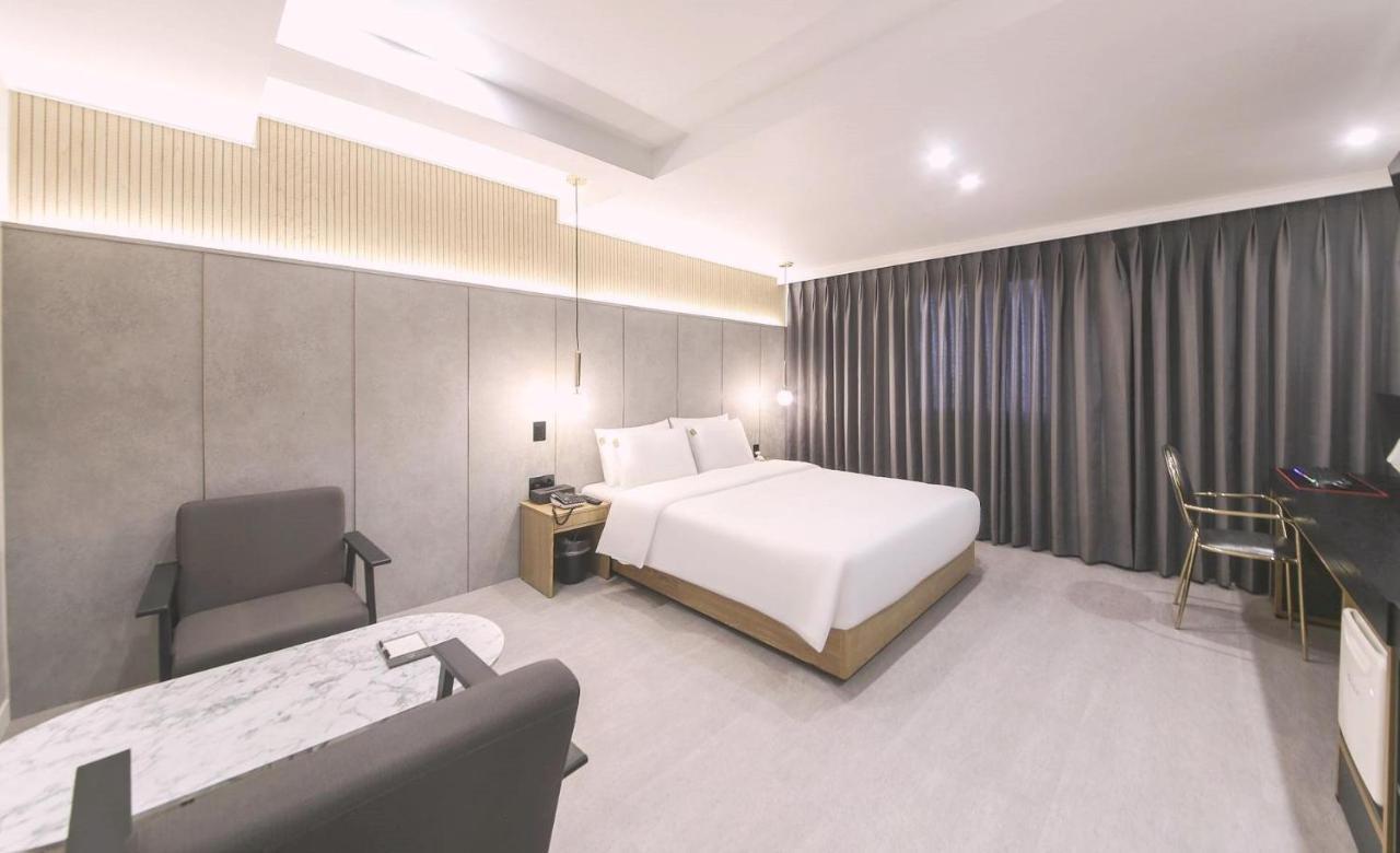Ariel Hotel Μπουσάν Εξωτερικό φωτογραφία