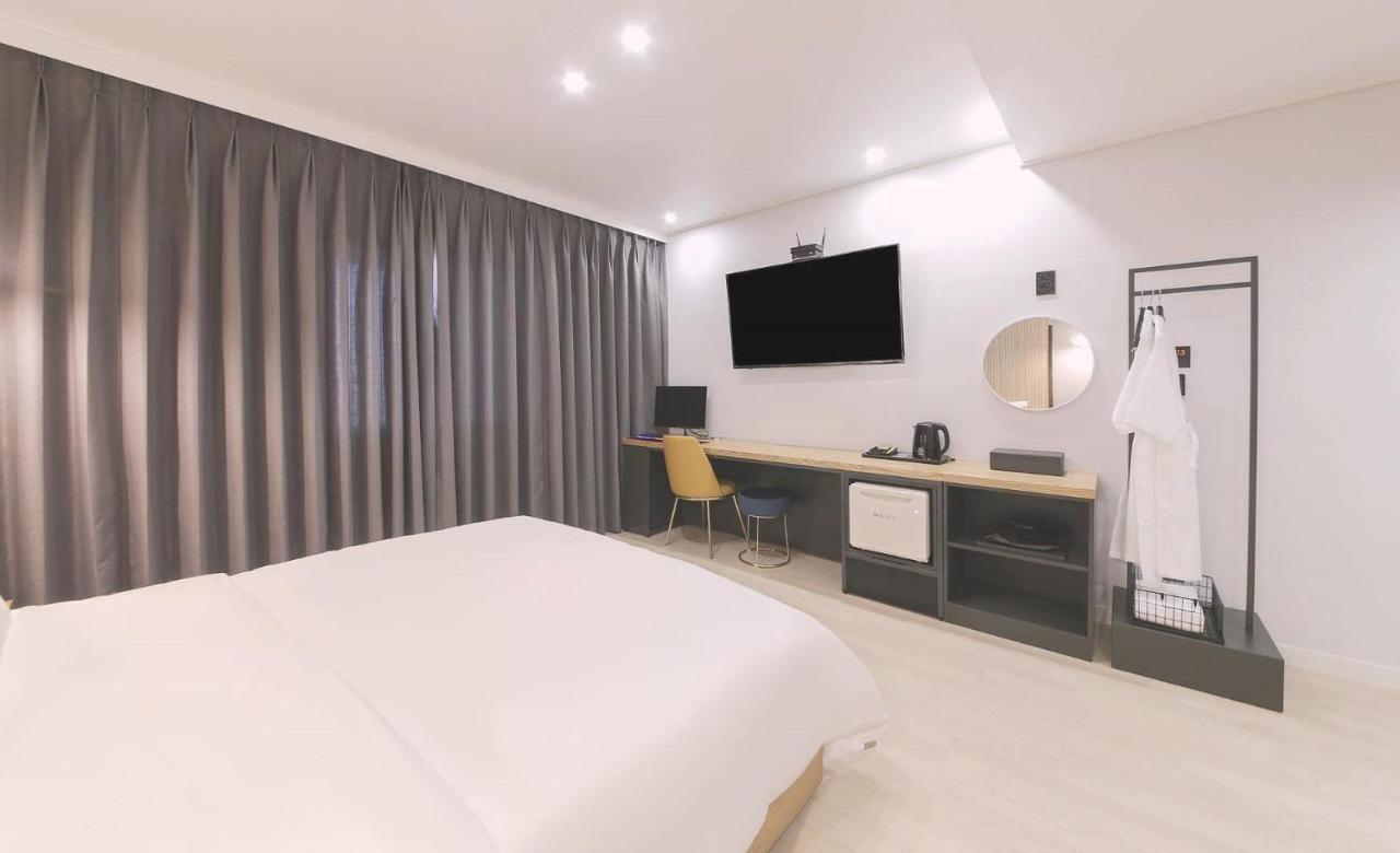 Ariel Hotel Μπουσάν Εξωτερικό φωτογραφία