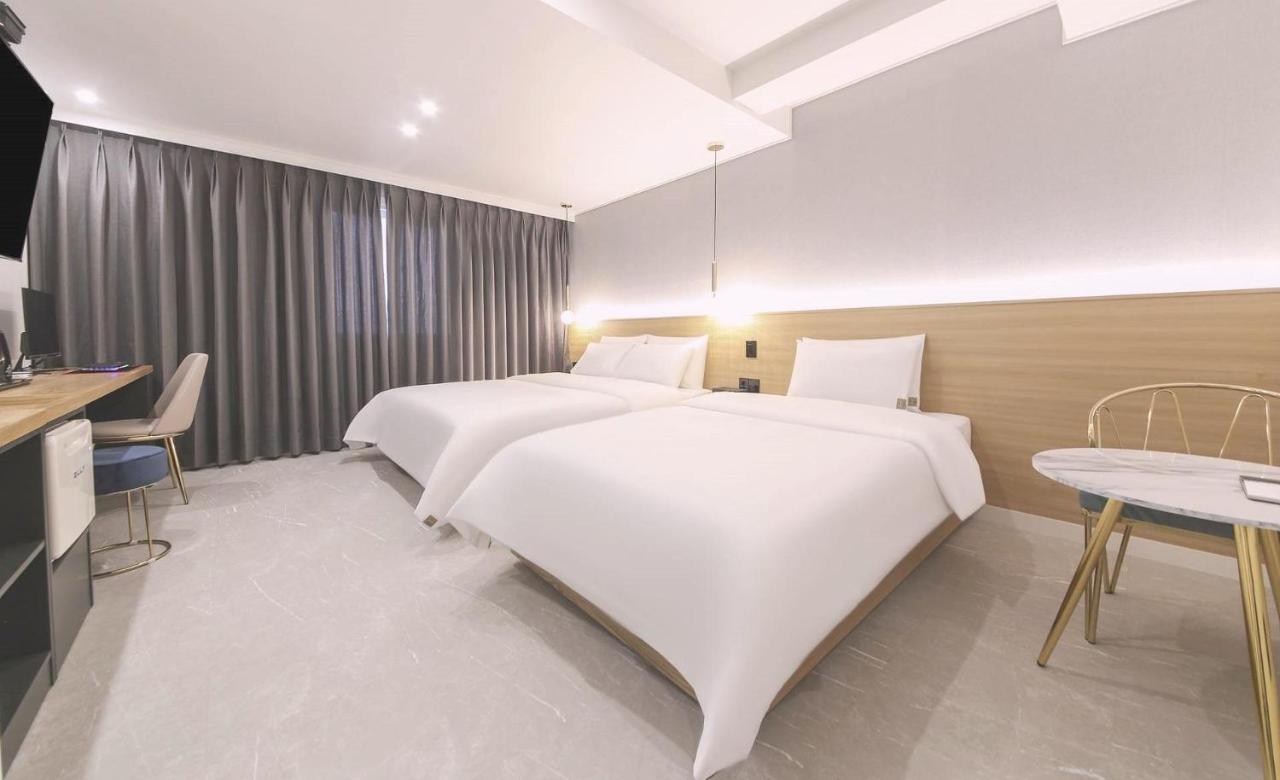 Ariel Hotel Μπουσάν Εξωτερικό φωτογραφία