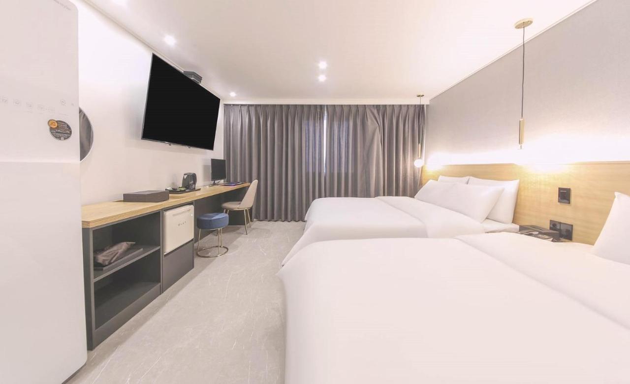 Ariel Hotel Μπουσάν Εξωτερικό φωτογραφία