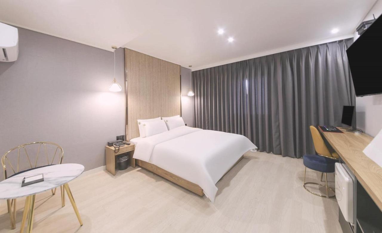 Ariel Hotel Μπουσάν Εξωτερικό φωτογραφία