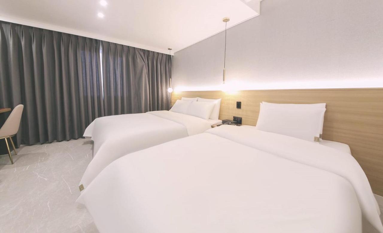 Ariel Hotel Μπουσάν Εξωτερικό φωτογραφία